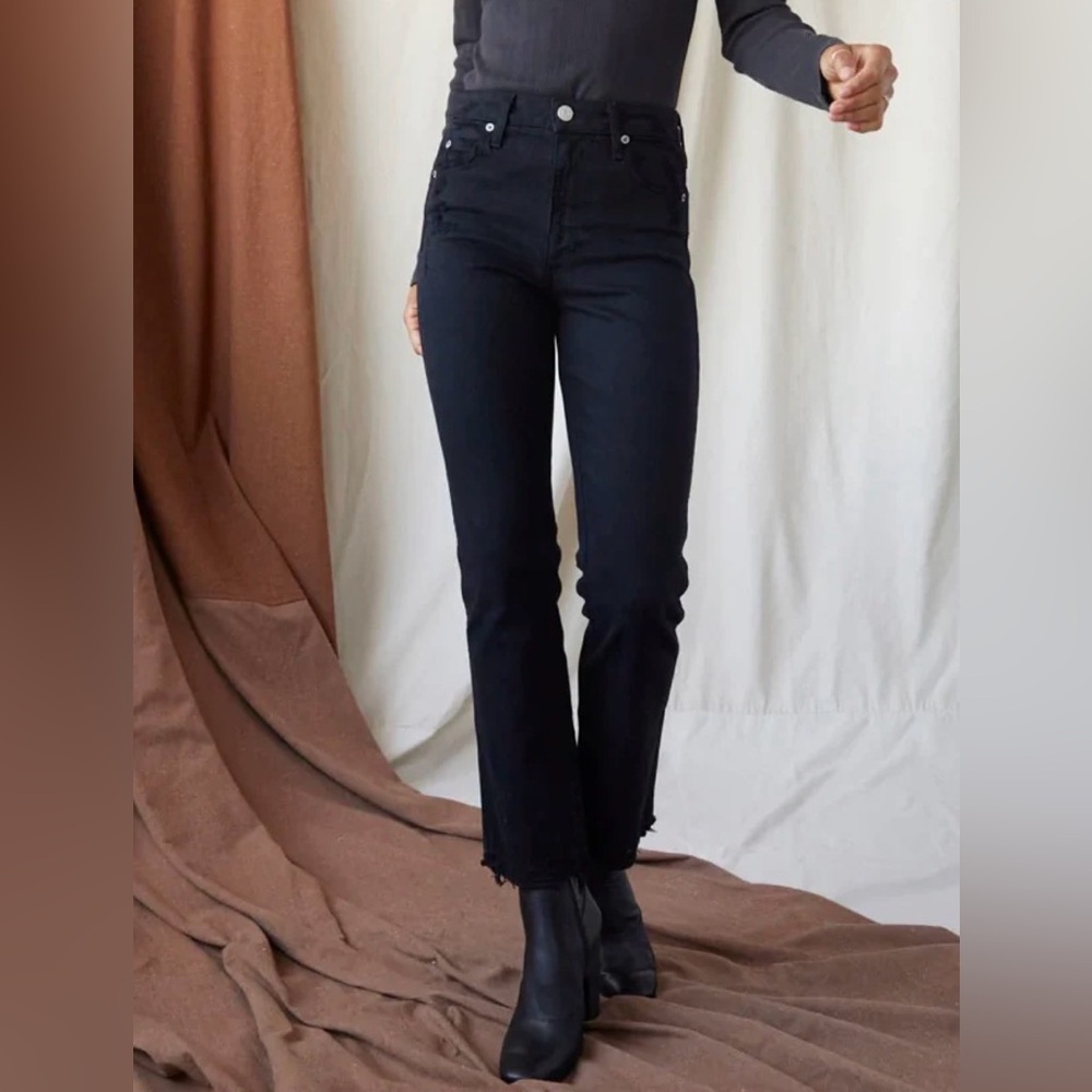 AMO Bella High Rise Jeans in Black Oak size 25